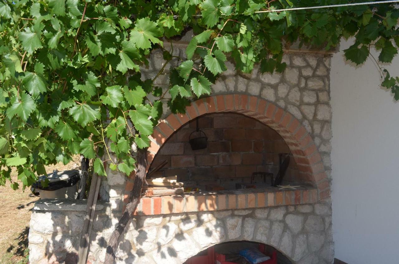 Apartment Mimi Draga Bascanska Luaran gambar